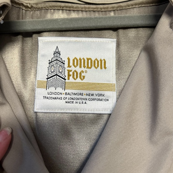 London Fog - Men’s Dressy Trench Coat Sz. 44 Short - Picture 4 of 11